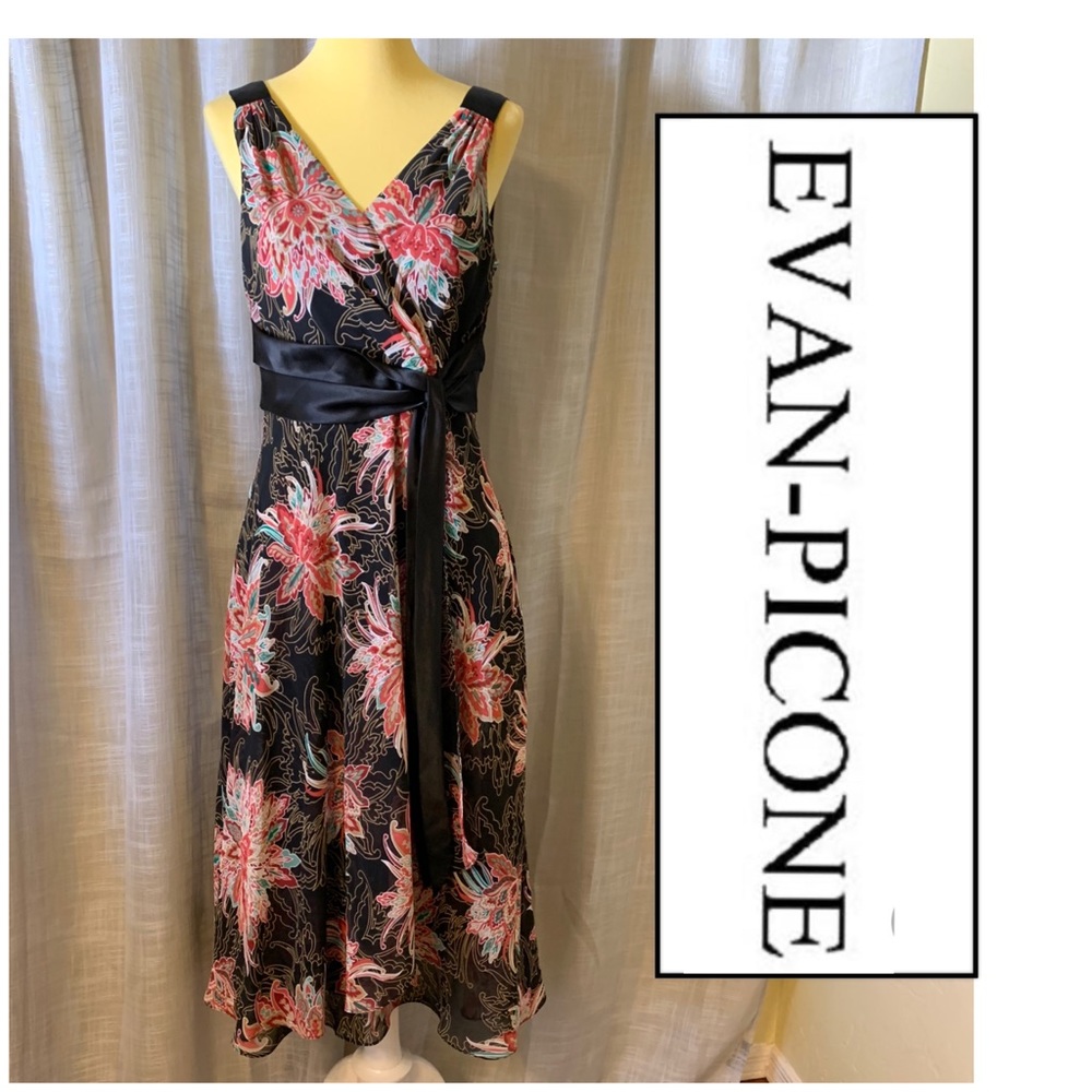 Beautiful Floral Dress 🍁